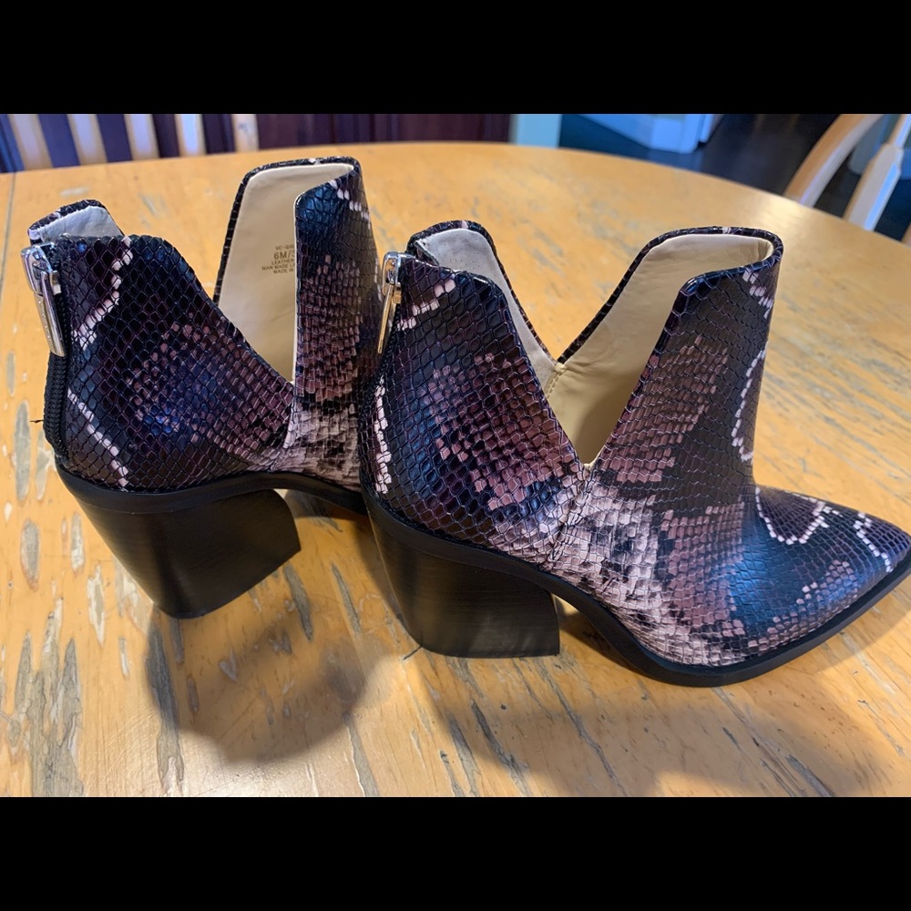 BNIB Women’s Vince Camuto Gigetta Bootie 6M